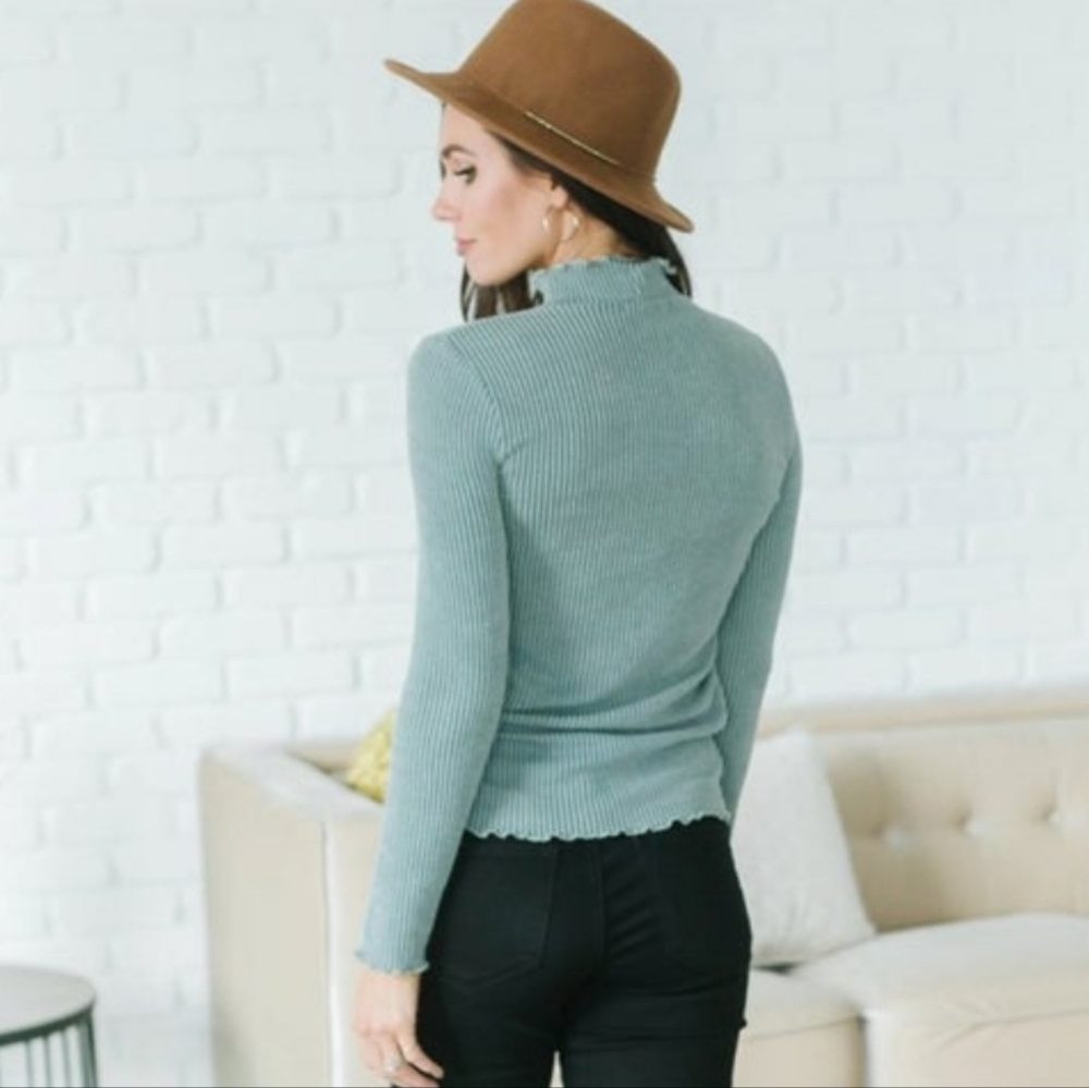 Sage Ribbed Mock-Neck Top - Picture 3 of 6